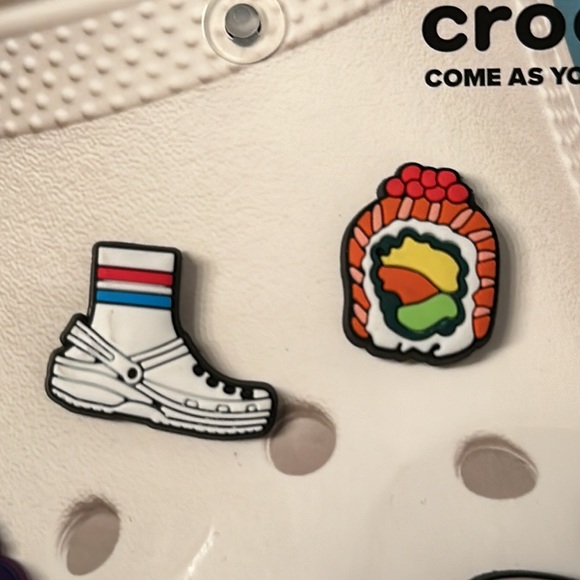 Crocs Jibbitz Young At Heart 5 Pack-Multi - Picture 3 of 7